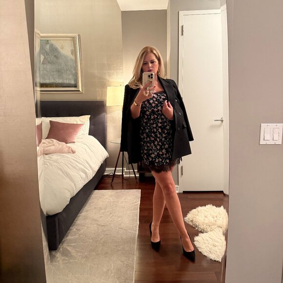 Meet your Posher, Katie - Picture 1 of 1